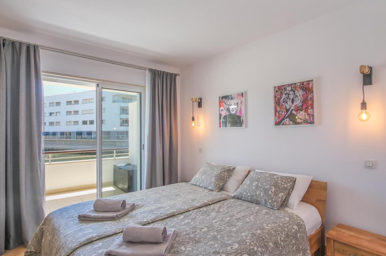 Lucky Star Marina Apartment, With Pool ลากอส ภายนอก รูปภาพ