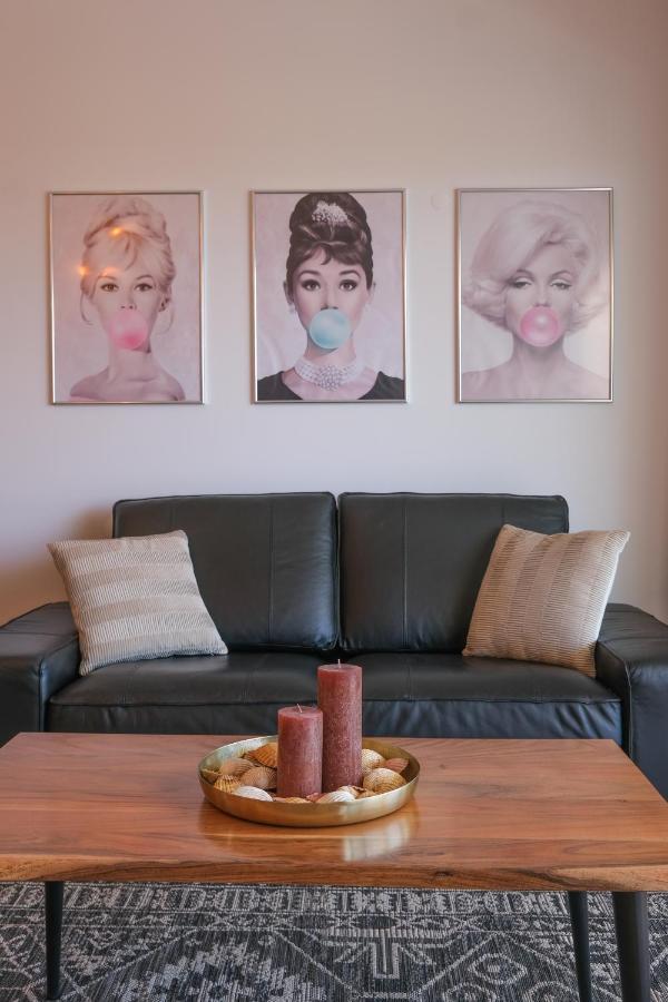 Lucky Star Marina Apartment, With Pool ลากอส ภายนอก รูปภาพ
